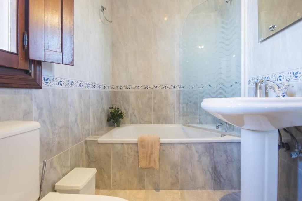 Vivienda Vacacional El Remanso De โคลอมเบรส ภายนอก รูปภาพ